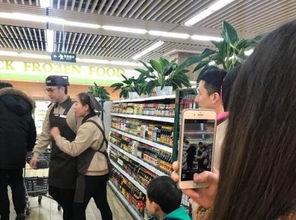 网友爆料莲家超市视频,网友热议背后的真相  第2张 网友爆料莲家超市视频,网友热议背后的真相  第2张